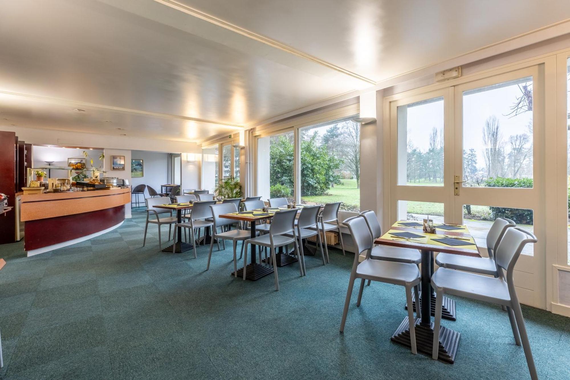 Brit Hotel Le Parc Vichy Bellerive-sur-Allier Exterior foto