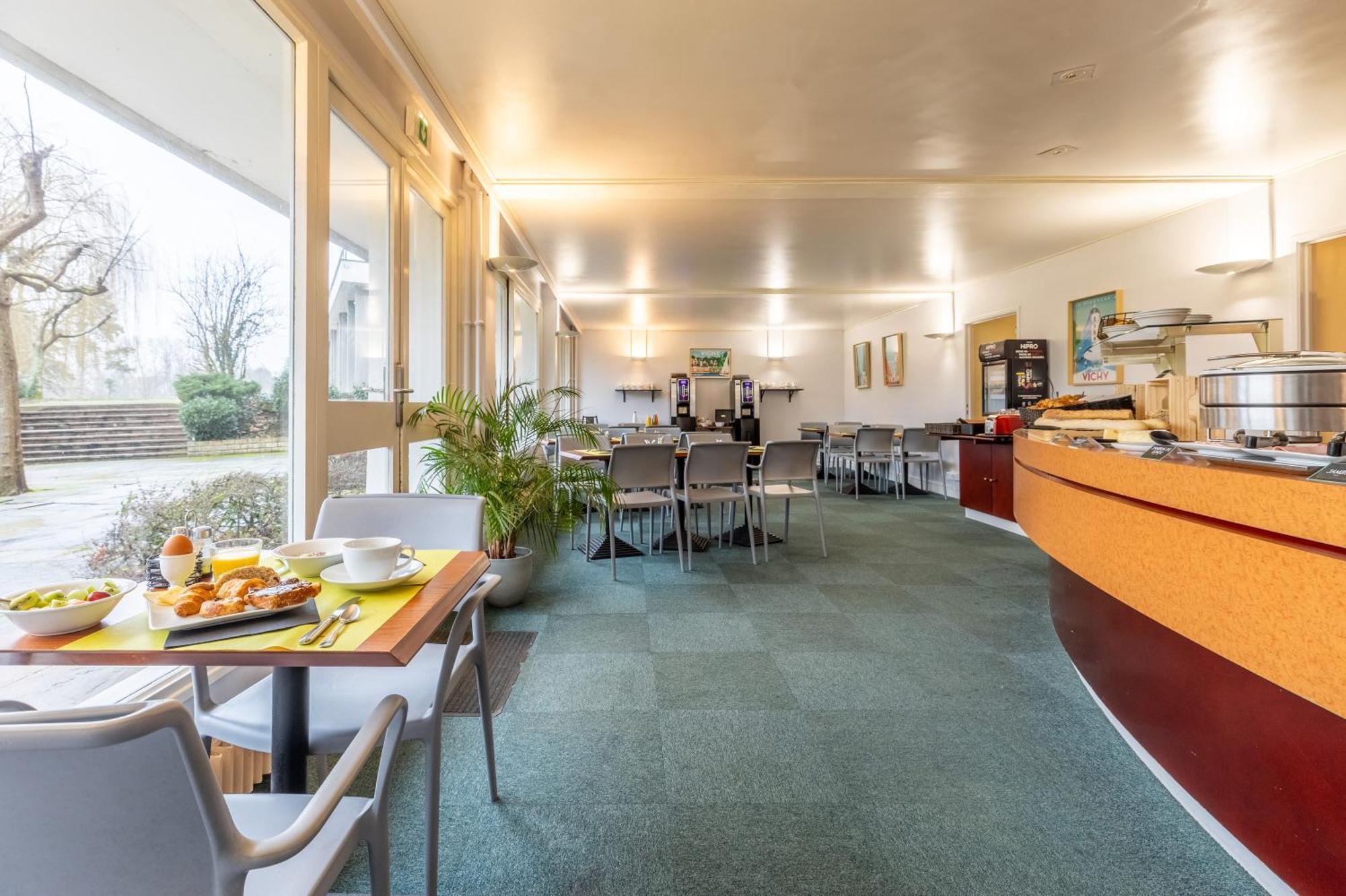 Brit Hotel Le Parc Vichy Bellerive-sur-Allier Exterior foto